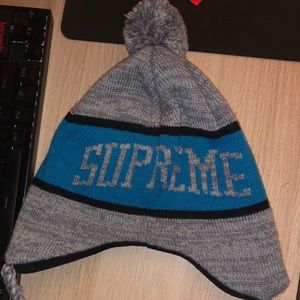 Supreme Heathered Earflip Beanie